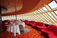 Sektempfang in der AIDA Lounge