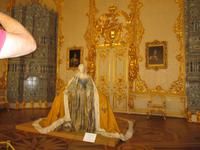 Zarin Katharina in voller Robe