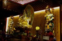 Besuch des buddhistischen Tempels 