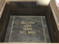 Besuch des Kriegerdenkmals 