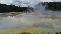 Wai-O-Tapu, Thermalquellen