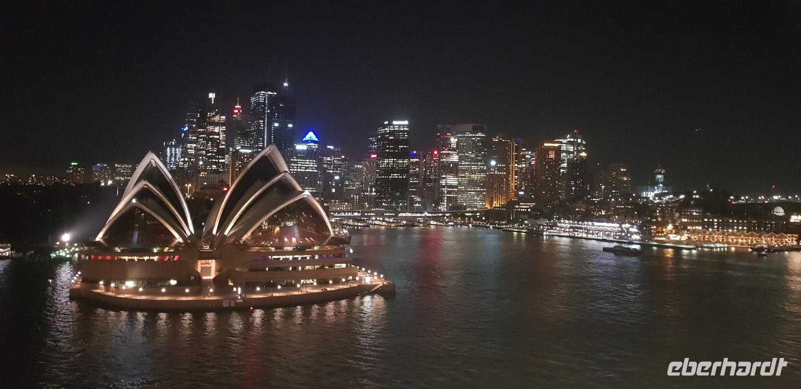 Auslaufen aus Sydney 