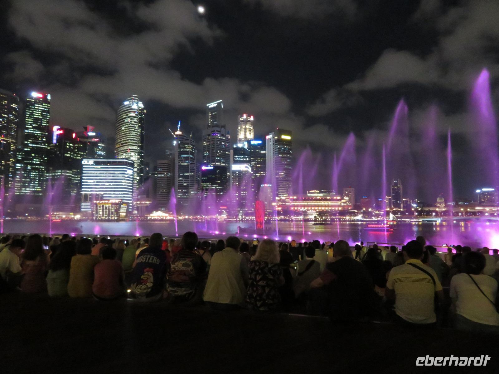 Lichter- un Wasserfontainenshow