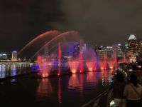 2. Reisetag – Abendspaziergang in Singapur – Wassershow vor dem Marina Bay Sands