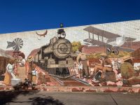 15. Reisetag – Wandgemälde in Alice Springs