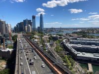 19. Reisetag – Freizeit in Sydney – Spaziergang über die Harbour Bridge – Blick vom Pylon Lookout auf die Harbour Bridge