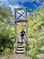 Roger sichert stets die Wege.... 