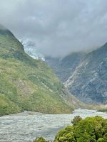 oben noch Reste des Gletschers - er hat sich deutlich zurückgezogen