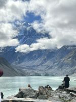 die glühen die Fotoapparate...