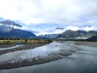 Wir fahren in Richtung Haast Pass