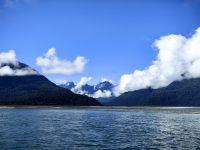 Wir brausen über den Haast River mit dem Speedboot