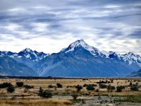 Bergpanorama am Morgen mit dem Mount Cook in der Mitte
