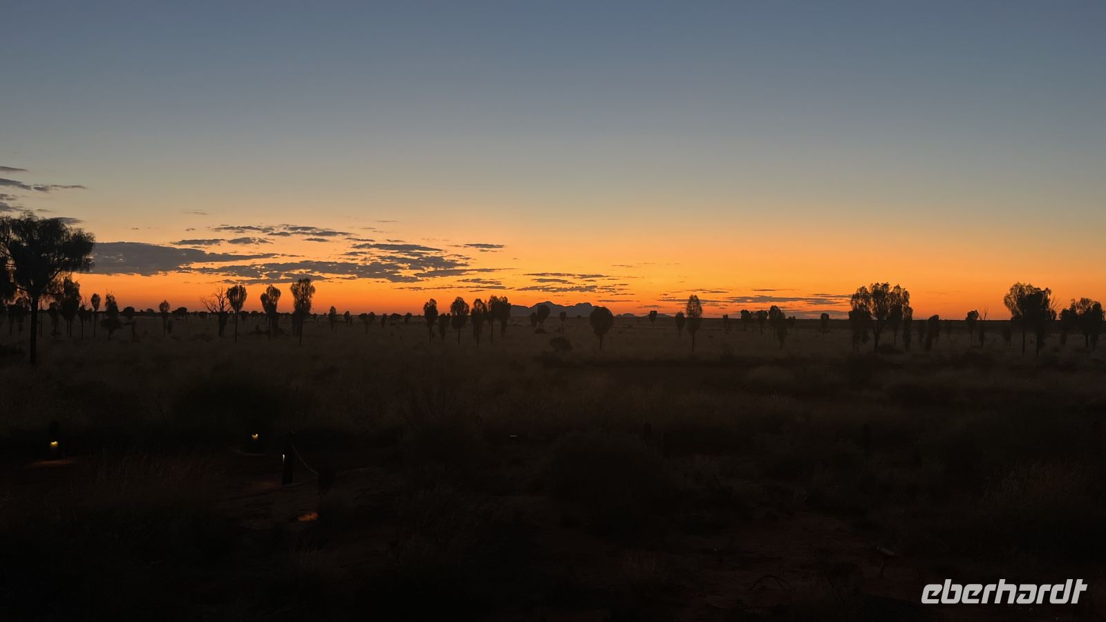 Sonne hinter den Kata Tjutas