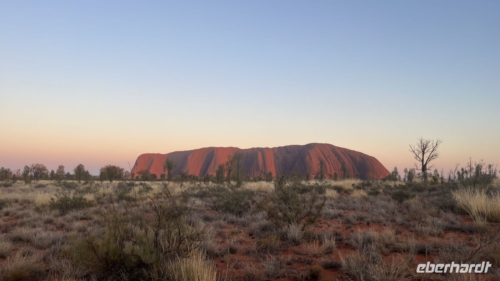 Sonnenaufgang am Uluru