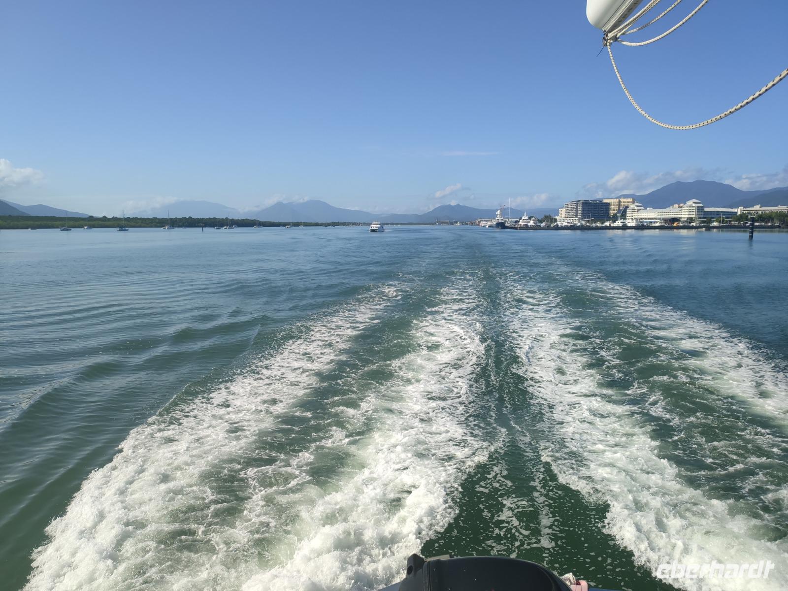 Ausfahrt aus Cairns