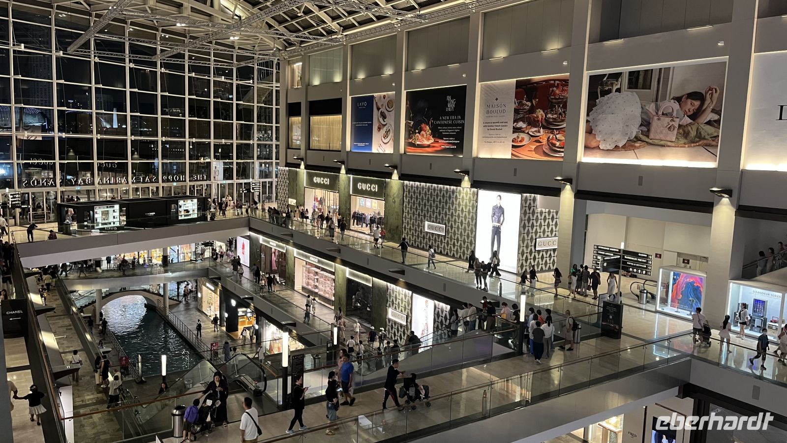 Shopping Center am Marina Bay Sands Hotel