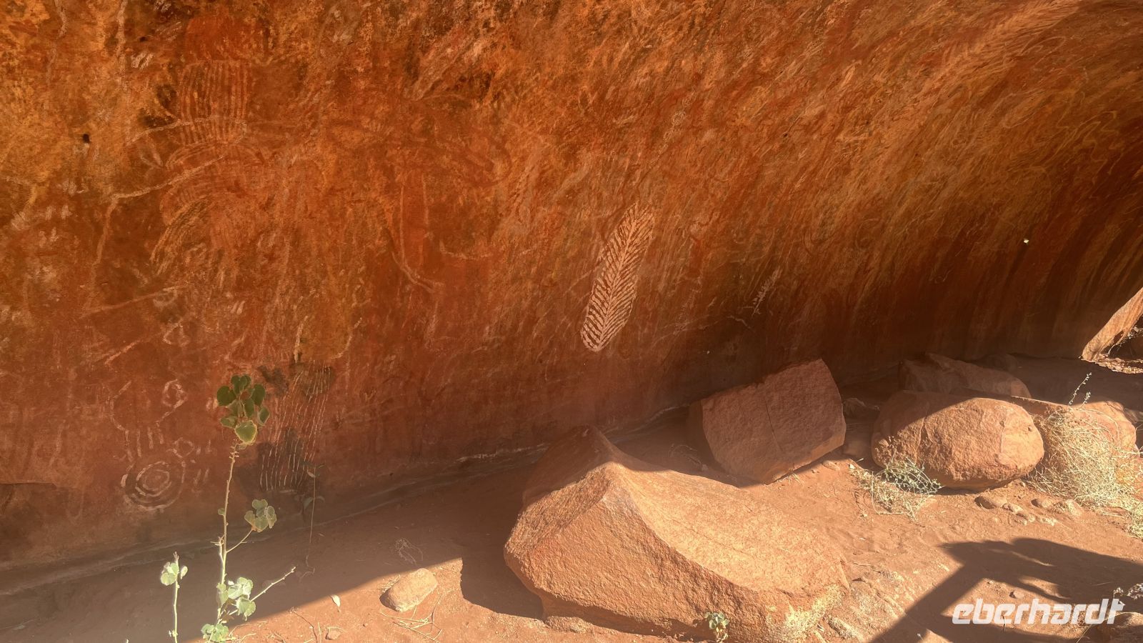 Wandmalereien am Uluru