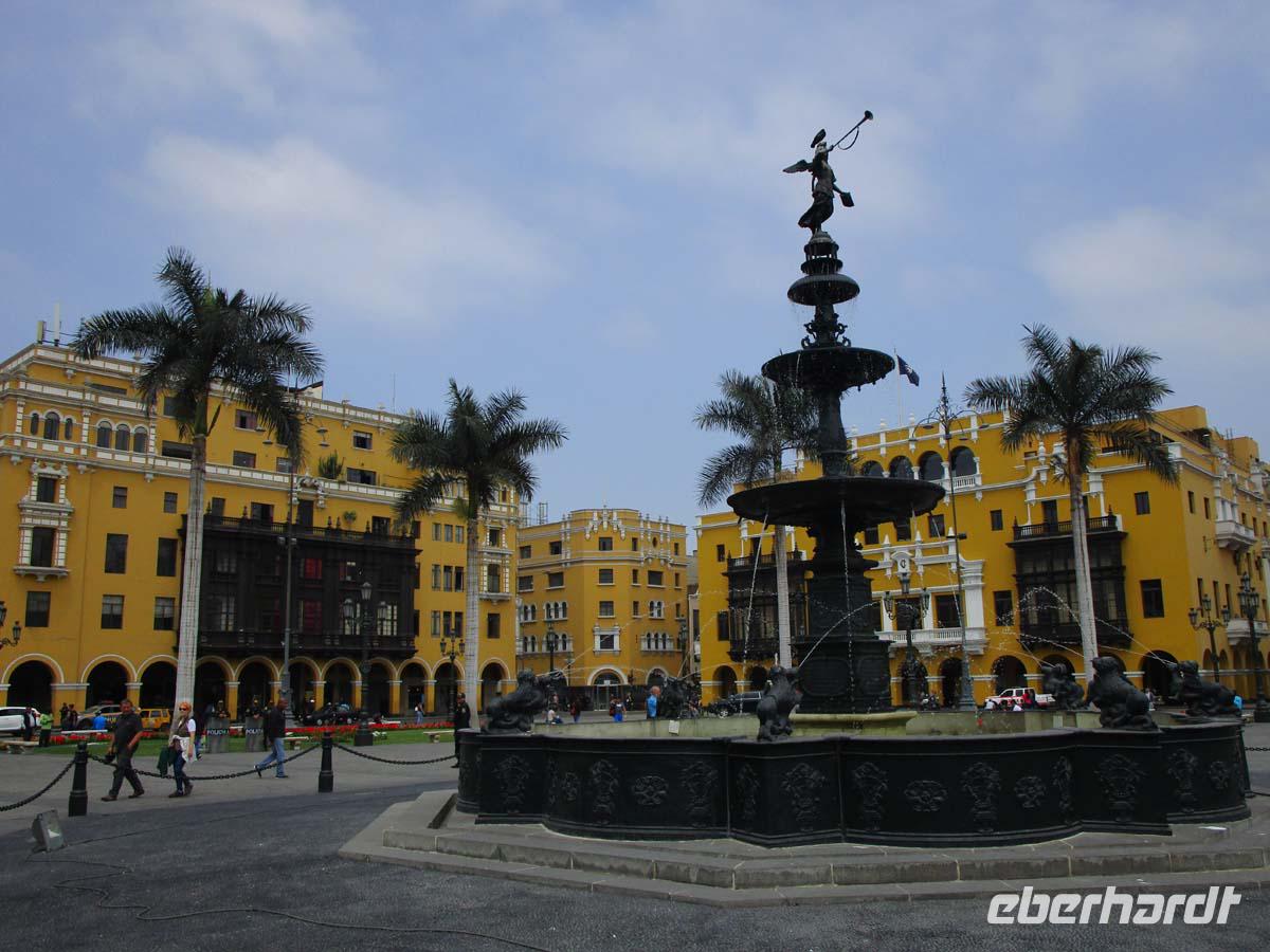 Der Hauptplatz in Lima