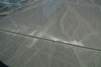 Beim Bau der Panamericana wurde keine Rücksicht auf die Nazcalinien genommen. Um den Schutz steht es bis heute schlecht