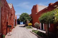 Straße im Kloster de Santa Catalina, einer eignen kleinen Stadt