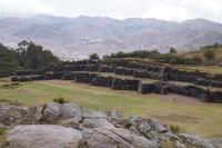 Sacsayhuamán - ein Tempel, aber man kann sich schon vorstellen, warum die spanischen Chronisten Sacsayhuamán für eine Festung hielten