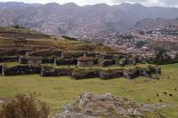 Sacsayhuamán - ein Tempel, aber man kann sich schon vorstellen, warum die spanischen Chronisten Sacsayhuamán für eine Festung hielten