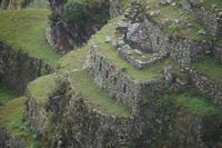 Nischen deuten auf einen Kultplatz hin