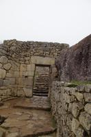 Tor und Treppe in Machu Picchu