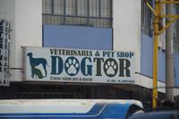 Tierarzt in Juliaca - die Namensfindung hat was von Friseursalon, von wegen Wortspiel