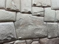 12 eckiger Stein in Cusco