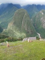 der Fluss Urubamba, die Berge, der Nebelwald, eine Wolkendecke, Inkaterrassen und Lamas &ndash; &copy; Andreas Böcker (Eberhardt TRAVEL)