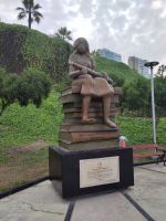 Denkmal für die Franko-Peruanerin Magdalena Truel, Schriftstellerin und französische Widerstandskämpferin: 
