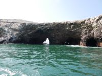 Das Meer arbeitet kontinuierlich an den Felsen &ndash; &copy; Andreas Böcker (Eberhardt TRAVEL)