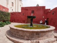 Brunnen im Kloster, Arequipa &ndash; &copy; Andreas Böcker (Eberhardt TRAVEL)