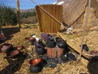 Die Küche auf dem Uros-Inseln