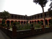 17_ Patio im Kloster