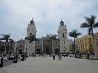 Plaza de Armas mit Kathedrale - Lima