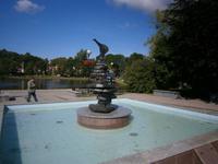 Am Magistratsbrunnen von Mragowo