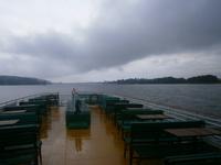 Viel Regen bei der Fahrt zum Spirdingsee, somit leeres Oberdeck