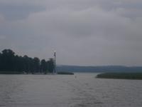 Der Übergang zum Spirdingsee mit Leuchtturm an einer Engstelle