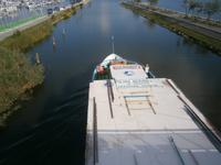 Blick von der neuen Lötzener Brücke auf die Zufahrt zum Löwentinsee