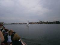 Einzelne Segelboote sind unsere Begleiter