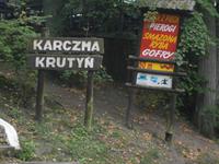 Eine Gaststätte lockt am Wege