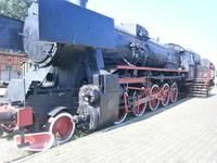 Elk, am Bahnhof, eine restaurierte Lok