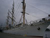 Der Bug des Schiffes, gekonnte Kletterer auf den Masten sind gefragt