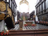 Dom zu Oliwa, Altar bei Revovierung