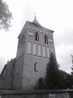 Eine alte Kirche auf dem Weg nach Gierloz