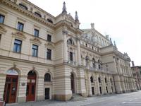 Seitenansicht des Theaters in Krakau