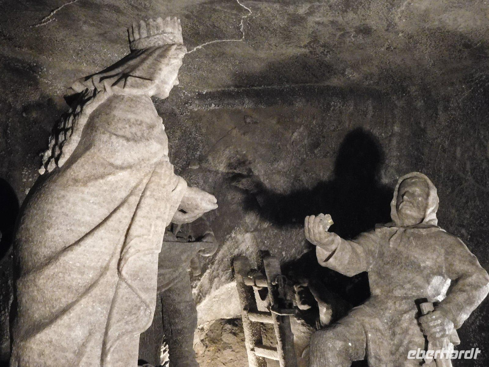 Denkmal für Heilige Kinga in der Salzmine Wieliczka - Figuren aus Salz