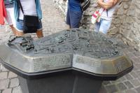 Wir verschaffen uns einen ersten Überblick von Krakau am Modell